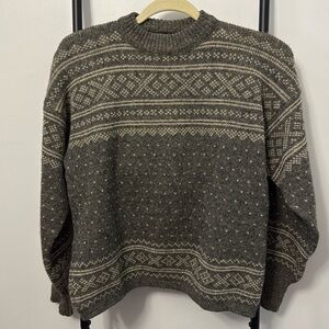 Vintage Figgio Norway Wool Knit Gray Cream Round Neck Sweater Pullover Women